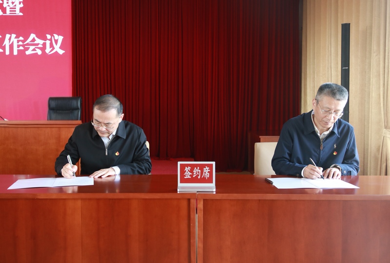 1775213986191042946.jpg S825feadeb2144ade9b9a982a20c933a4-800.jpg